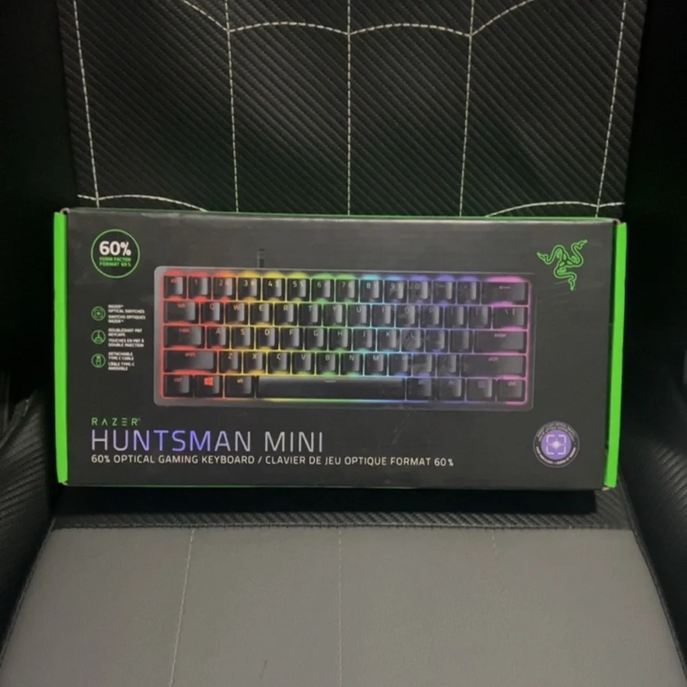 Razor Huntsman mini and Glorious Model D mouse